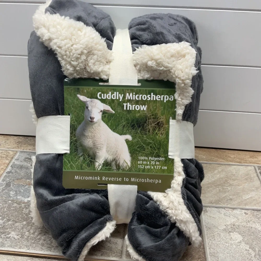 Costco Cuddly Microsherpa Throw Blanket Gray Micromink Reversible 60x70  NEW